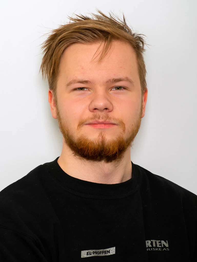 Ragnar Helge Nordli er lærling hos Horten Elektriske AS