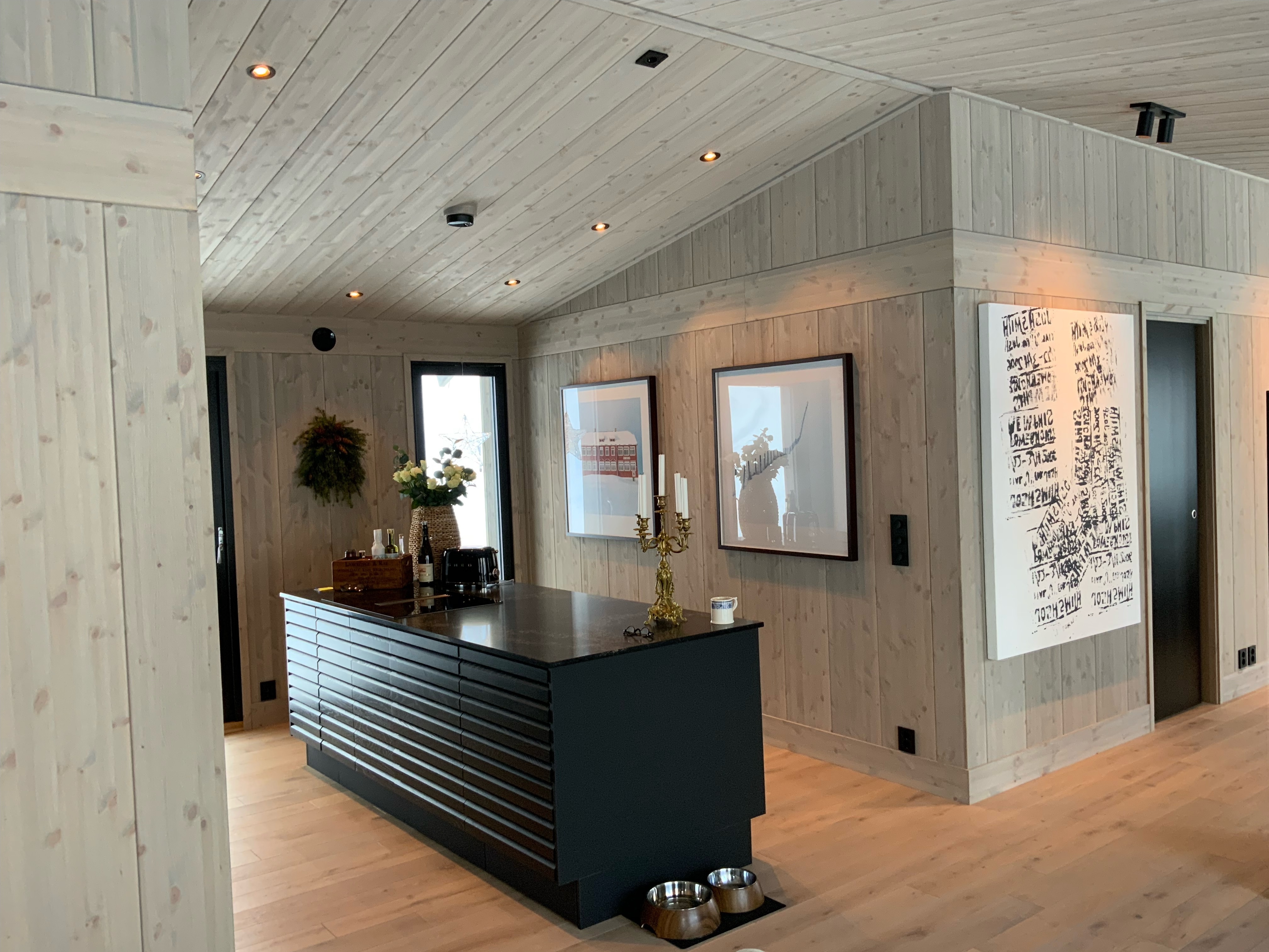 Oversikt over installasjon inni en Leve Hytte