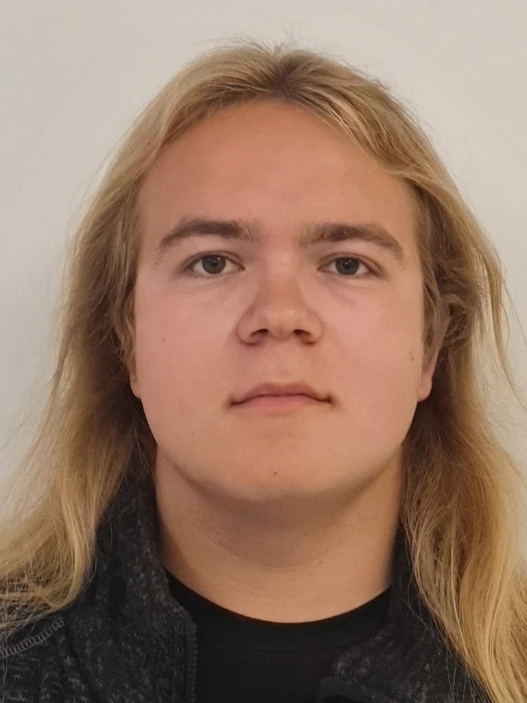 Jon Henrik Herland de Boer er elektrikerlærling.