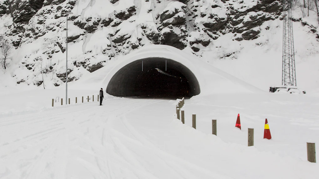 Talviktunellen sett med åpning fra Alta